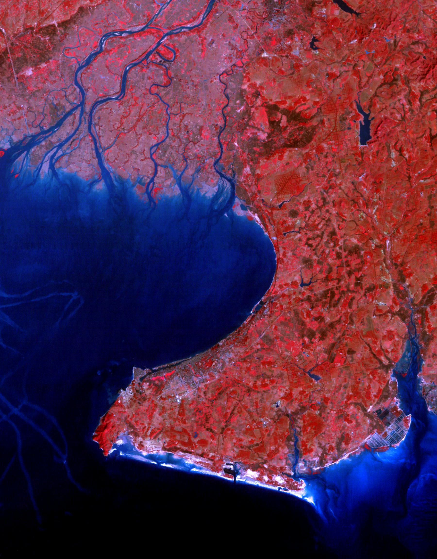 北海区域卫星图，代表地方商务与区域经济观察。